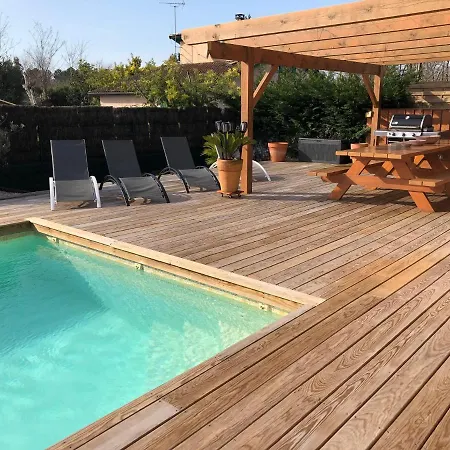 Maison Lachanau Hébergement de vacances *